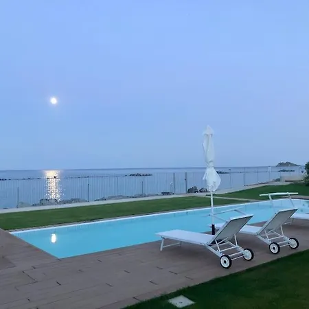 Seafront Splendor