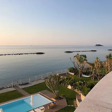 Seafront Splendor Villa *