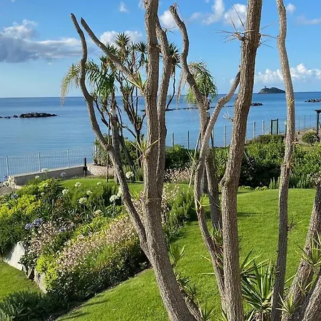 Seafront Splendor Villa *